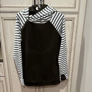 Women’s Medium Boutique Top